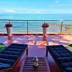بيت ضيافة Brezza Marina تْشيفالو