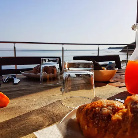 Konukevi Brezza Marina