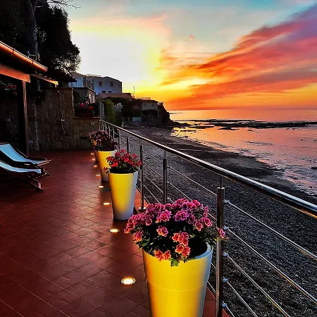 Pensión Brezza Marina Cefalú